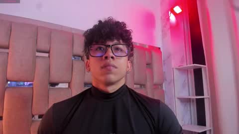 akazaboy online show from 11.04.25