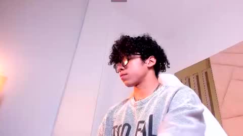 akazaboy online show from 06.24.26
