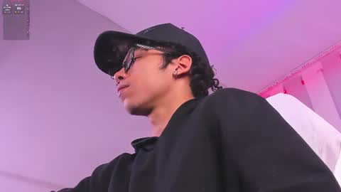 akazaboy online show from 06.30.26