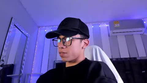 akazaboy online show from 08.03.26