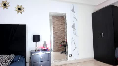 Akemi online show from 02.23.25