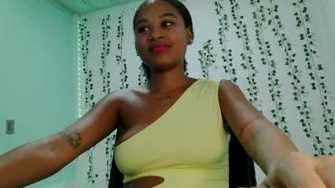akemy_saunderz online show from 05.30.26