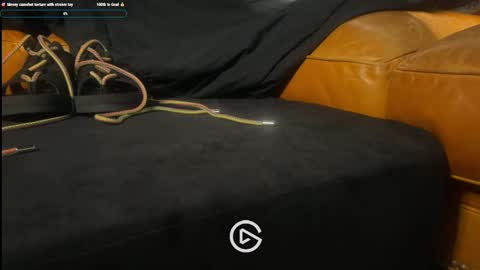 Snapshot of akikko8 chatting on 10.12.25 Akikko8 online show from 10.12.25