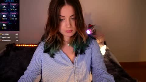 Snapshot of akira_mori chatting on 12.11.24 Nameless online show from 12.11.24