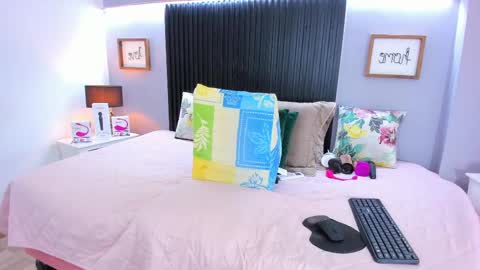 Snapshot of akirafallk_ chatting on 09.19.25 Akira online show from 09.19.25