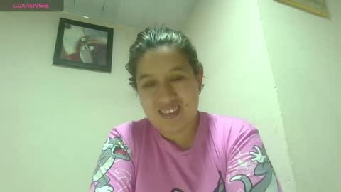 Snapshot of alahia_fox chatting on 12.31.24 alahia online show from 12.31.24