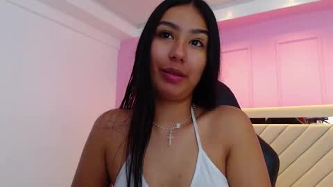Snapshot of alahiacruz1 chatting on 10.02.25  A L A H I A  online show from 10.02.25
