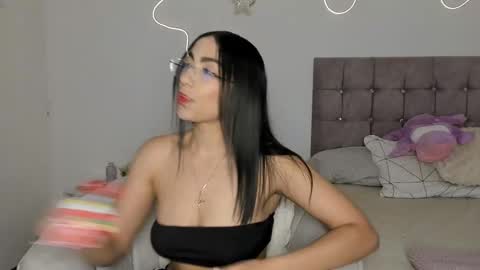 Alaia Alegria online show from 03.23.26