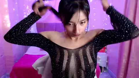 Snapshot of alaia_blue1 chatting on 11.07.25 alaia_blue1 online show from 11.07.25