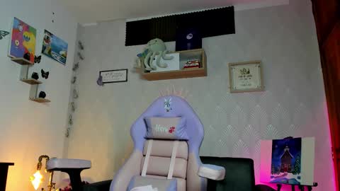 Snapshot of alaia_love77 chatting on 02.11.26 Alaia online show from 02.11.26