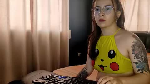 Snapshot of alaia_soul_ chatting on 03.09.25 AlaiaSam online show from 03.09.25