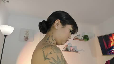   online show from 06.05.26