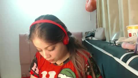 alaina_blessed online show from 05.12.26