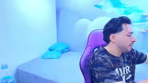 Snapshot of alan_allexander chatting on 01.18.26 ALAN online show from 01.18.26