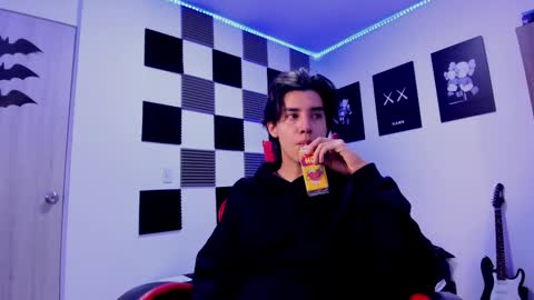 Alan Boy online show from 12.17.25