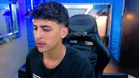 Snapshot of alan_del_reyx chatting on 09.28.25 ALAN DEL REY online show from 09.28.25