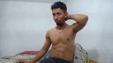 Snapshot of alan_gay chatting on 11.03.25 Alan online show from 11.03.25