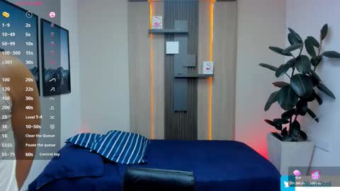 Alan  Kevin can we reach 100 thumbs up please guys  online show from 01.09.26