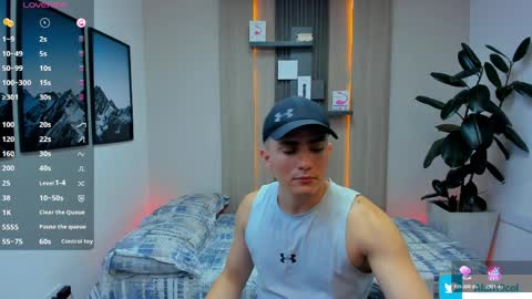 Snapshot of alan_nd_kevin chatting on 04.10.26 Alan Kevin can we reach 100 thumbs up please guys online show from 04.10.26