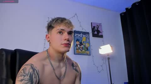 Snapshot of alan_rosee chatting on 12.30.24 Alan online show from 12.30.24