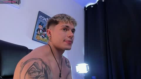 Snapshot of alan_rosee chatting on 02.03.25 Alan online show from 02.03.25