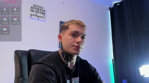 Snapshot of alan_rosee chatting on 02.28.25 Alan online show from 02.28.25