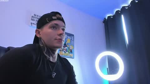 Snapshot of alan_rosee chatting on 03.05.25 Alan online show from 03.05.25