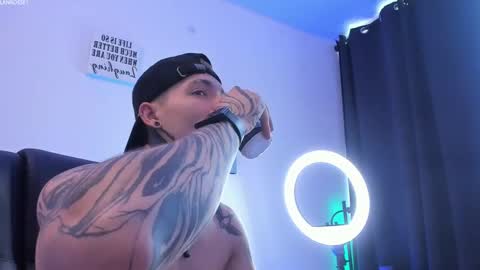 Snapshot of alan_rosee chatting on 03.06.25 Alan online show from 03.06.25