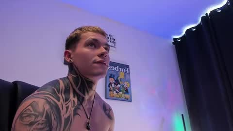 Snapshot of alan_rosee chatting on 03.11.25 Alan online show from 03.11.25