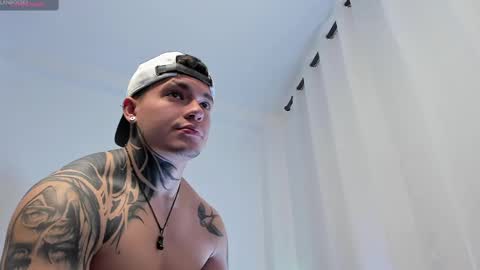 Snapshot of alan_rosee chatting on 09.11.25 Alan online show from 09.11.25