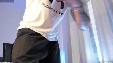 Snapshot of alan_rosee chatting on 11.05.25 Alan online show from 11.05.25