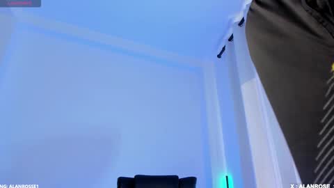 Snapshot of alan_rosee chatting on 12.03.25 Alan online show from 12.03.25