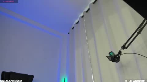 Snapshot of alan_rosee chatting on 01.14.26 Alan online show from 01.14.26