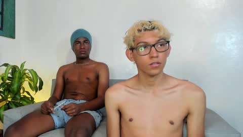 Alan and Criss - WE JUST FRIENDS WITH BENEFITS BOTH VERS online show from 12.10.24