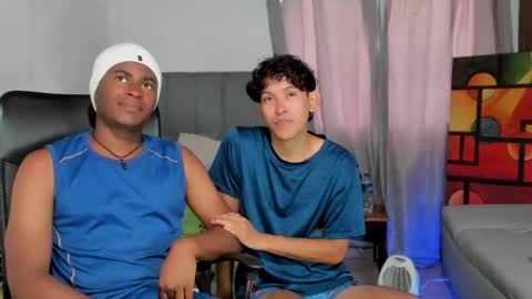 Alan and Criss - WE JUST FRIENDS WITH BENEFITS BOTH VERS online show from 04.21.26