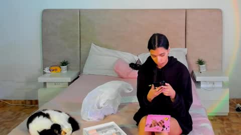             online show from 10.11.25