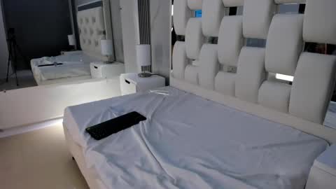 Alana Hard As online show from 04.18.26