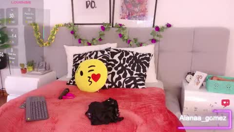 Snapshot of alanaa_gomez chatting on 09.25.25 Alanaa online show from 09.25.25