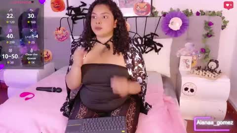 Snapshot of alanaa_gomez chatting on 10.07.25 Alanaa online show from 10.07.25