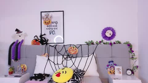 Snapshot of alanaa_gomez chatting on 10.12.25 Alanaa online show from 10.12.25