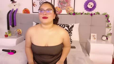 Snapshot of alanaa_gomez chatting on 10.22.25 Alanaa online show from 10.22.25