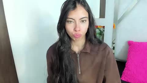 Snapshot of alanahott_ chatting on 02.10.26 Alana hot online show from 02.10.26