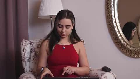 Snapshot of alanamilani chatting on 02.15.25 AlanaMilani online show from 02.15.25