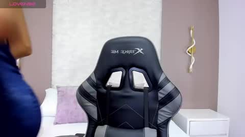 A L A N A online show from 09.16.25