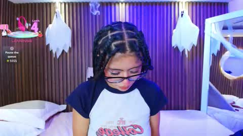 Sasha online show from 10.16.25