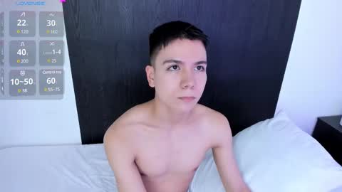 Snapshot of alanblack1 chatting on 02.19.25 alanblack1 online show from 02.19.25