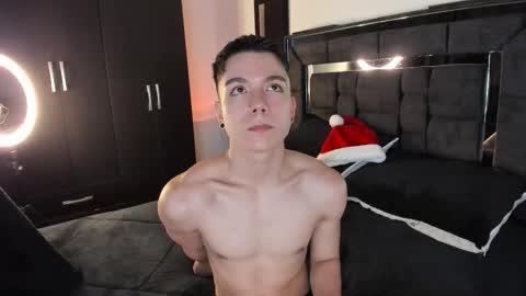 Snapshot of alanblack1 chatting on 11.26.25 alanblack1 online show from 11.26.25