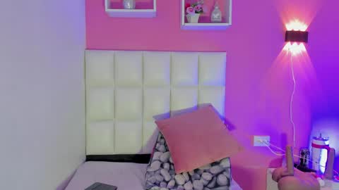 Ana online show from 04.30.26