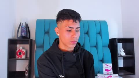 alannaughty_ online show from 01.17.25