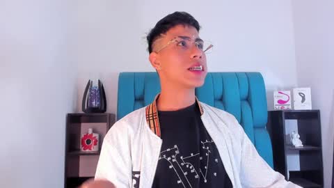 alannaughty_ online show from 01.19.25